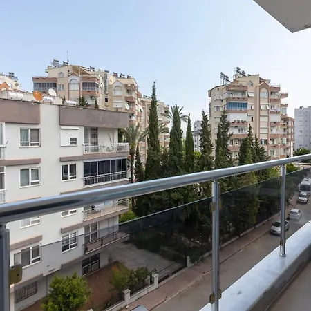Daire Peaceful Lux Apartment Wıth Pool Close To Tramway