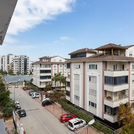 Daire Peaceful Lux Apartment Wıth Pool Close To Tramway